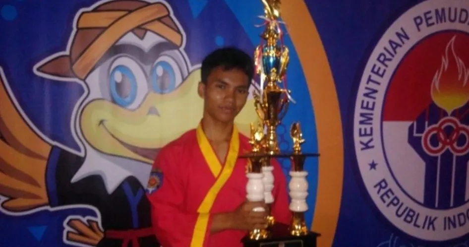 Ahli Beladiri Dua Siswa Raih Dua Emas