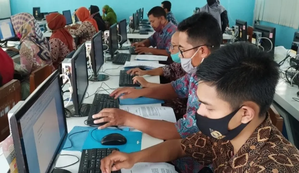 Uji kompetensi bahasa inggris berbasis online